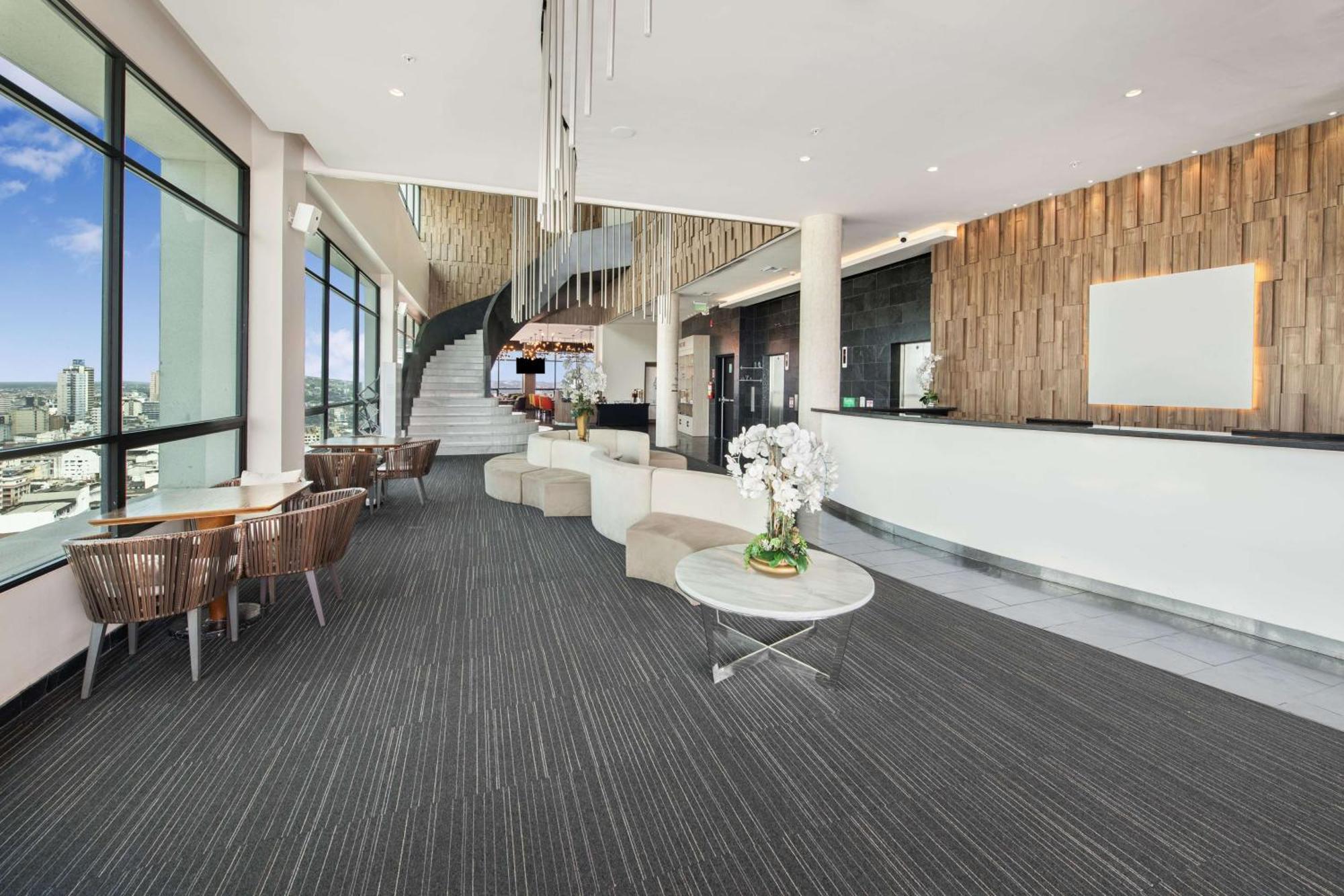Doubletree By Hilton Guayaquil Hotel Exterior photo