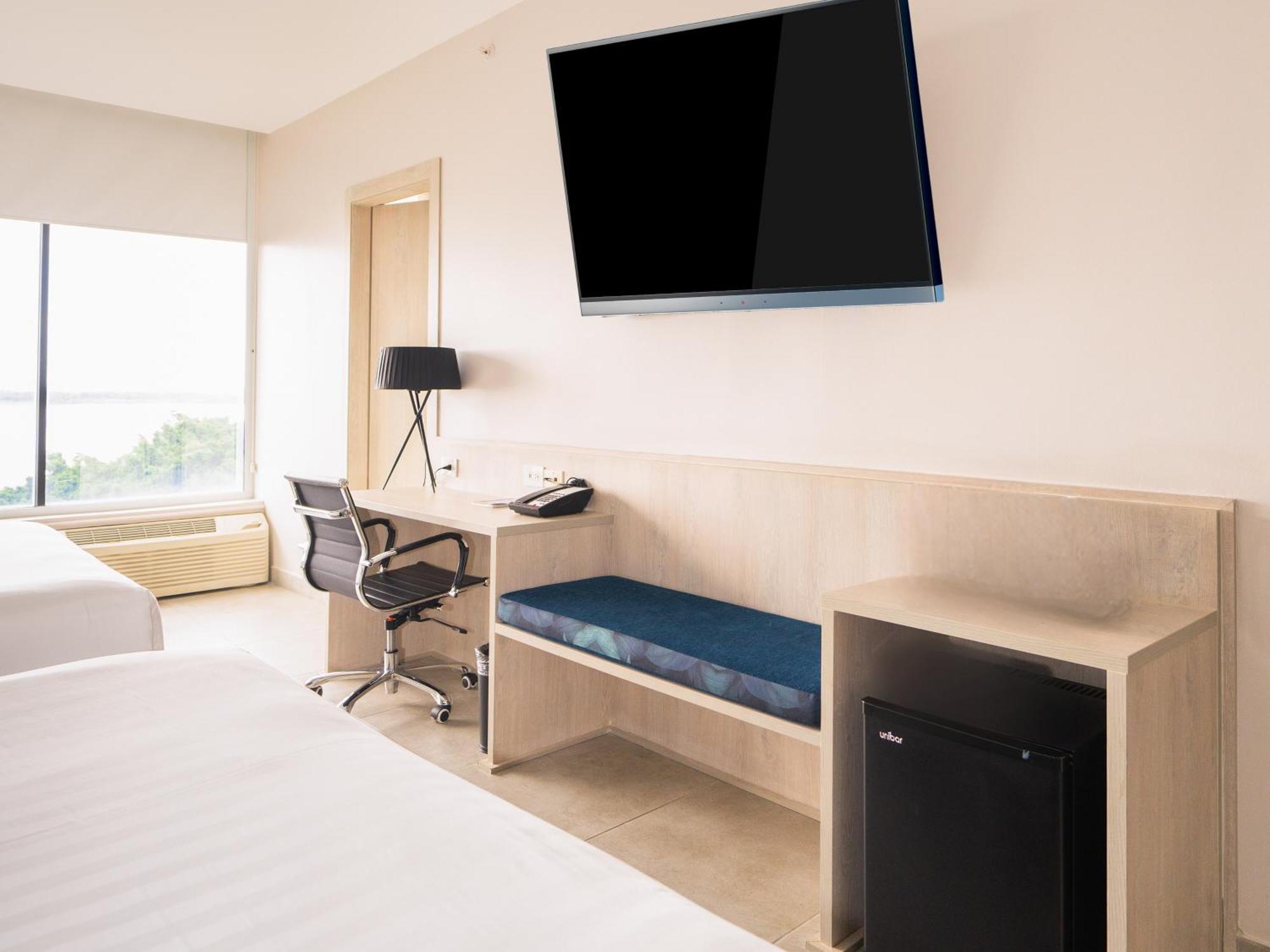 Doubletree By Hilton Guayaquil Hotel Exterior photo