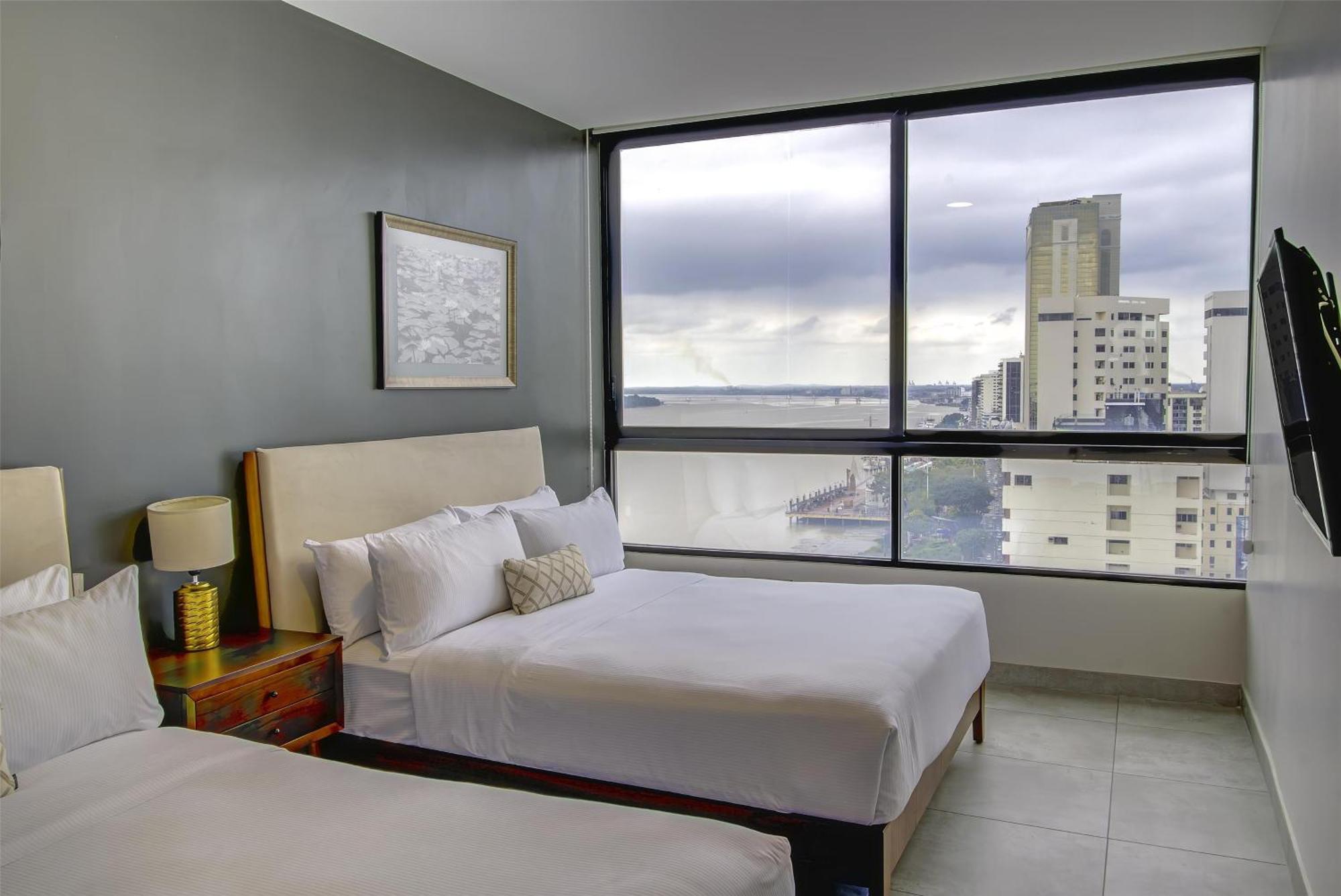 Doubletree By Hilton Guayaquil Hotel Exterior photo